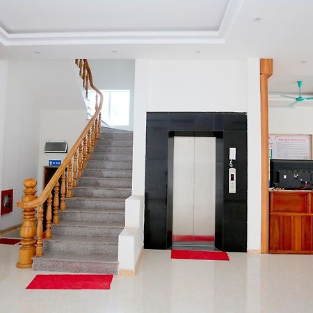 Anh Tu Hotel Хазянг Экстерьер фото
