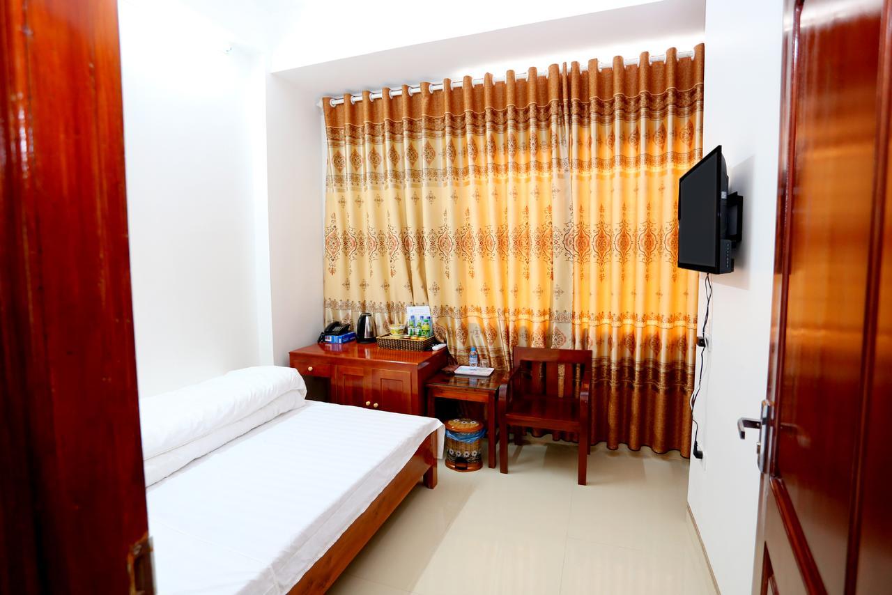 Anh Tu Hotel Хазянг Экстерьер фото